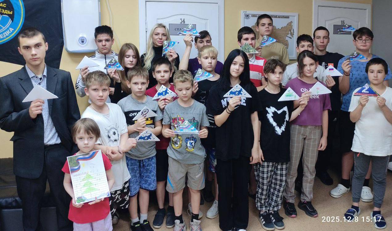 Межрегиональное управление Росприроднадзора по Саратовской и Пензенской областям провело патриотическую акцию «Новогоднее поздравление бойцу СВО»