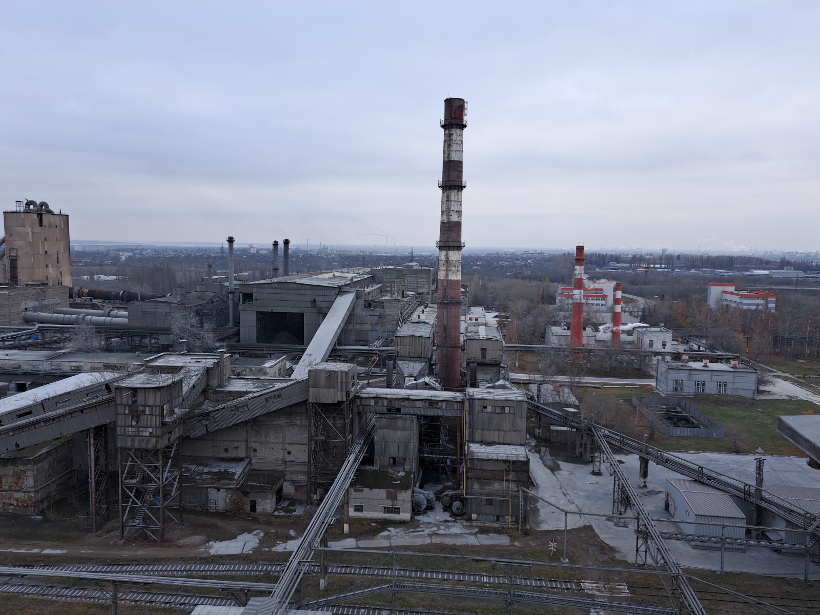 В Липецке Росприроднадзор по результатам плановой проверки в отношении АО «ЦЕМРОС» выявил нарушения природоохранного законодательства