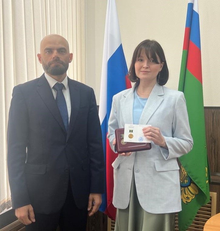 Торжественное награждение памятными медалями сотрудников в Уральском Росприроднадзоре