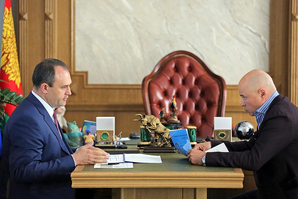 Глава Центрально-Черноземного управления Росприроднадзора Алексей Карякин встретился с губернатором Липецкой области Игорем Артамоновым