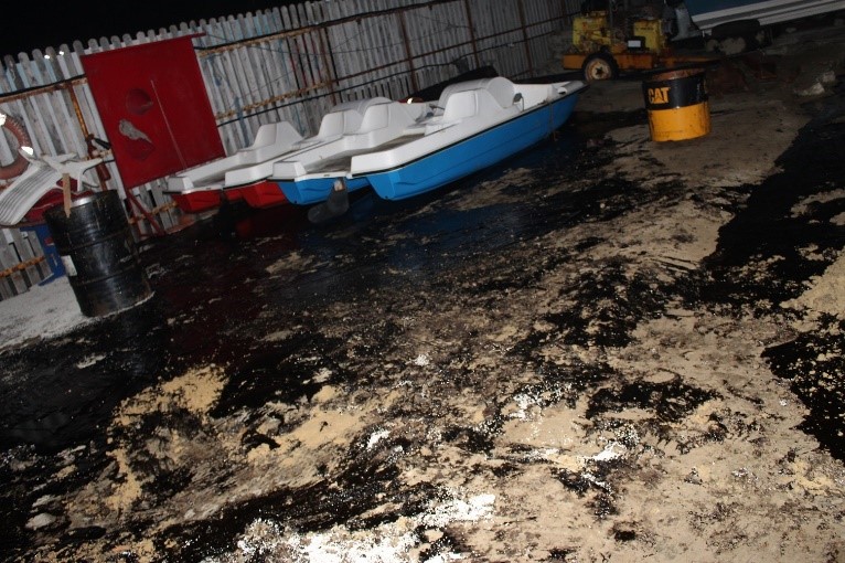 Арбитражный суд удовлетворил требования Росприроднадзора о взыскании с ООО «АС-Танкер» более 11 миллионов рублей за вред, причиненный Таманскому заливу Азовского моря