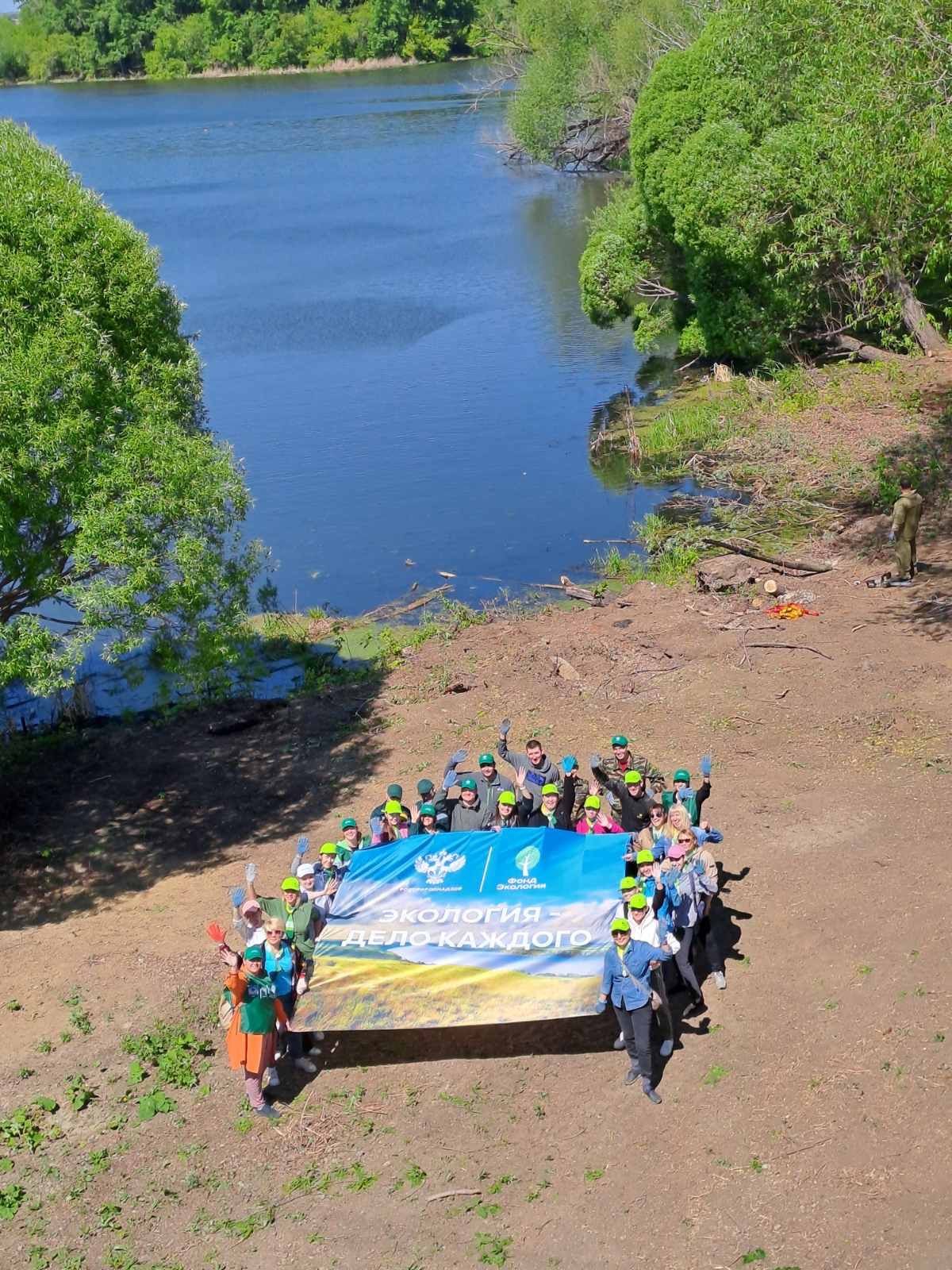 Уральское управление Росприроднадзора приняло участие в очистке и благоустройстве р. Миасс в г. Челябинске