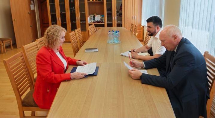 Руководитель Западно-Уральского управления Росприроднадзора Светлана Чарушина приняла участие в рабочей встрече с  представителями Правительства Кировской области