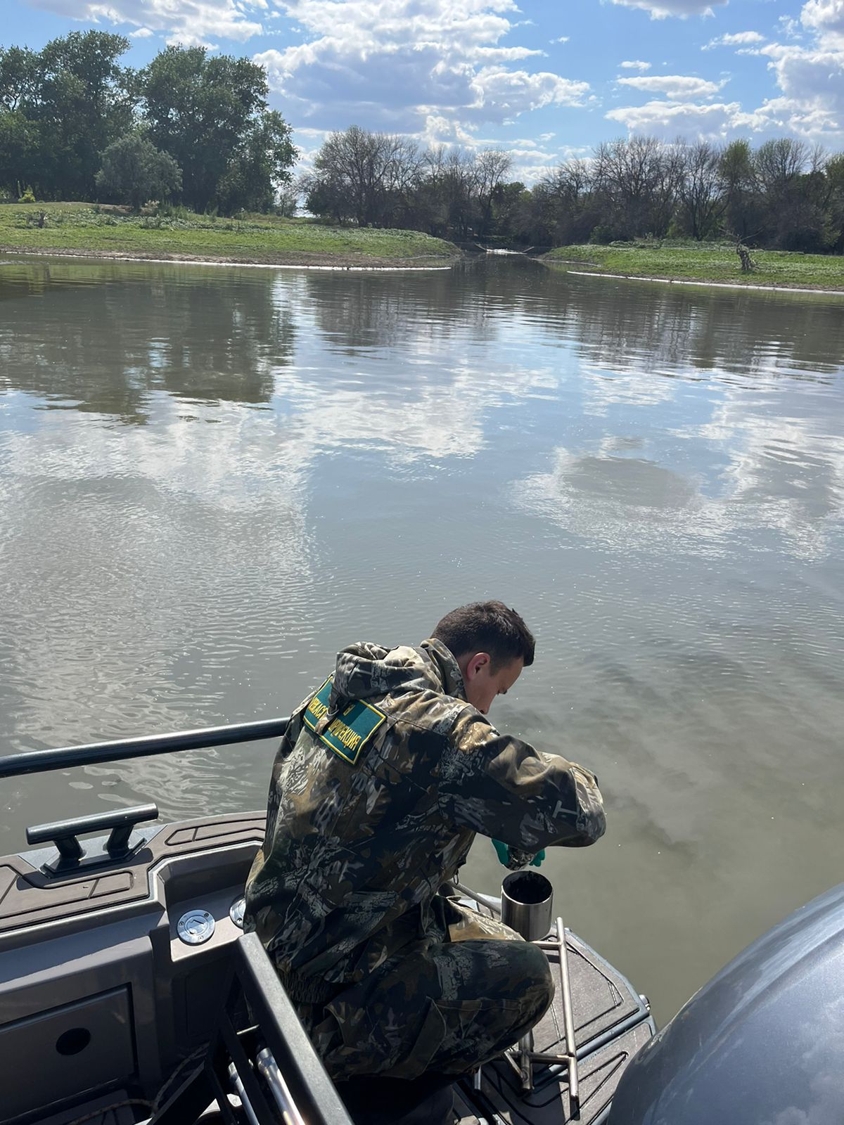 В Астраханской области Росприроднадзором приняты меры в рамках проверки информации о сбросе сточных вод в реку Прямая Болда 