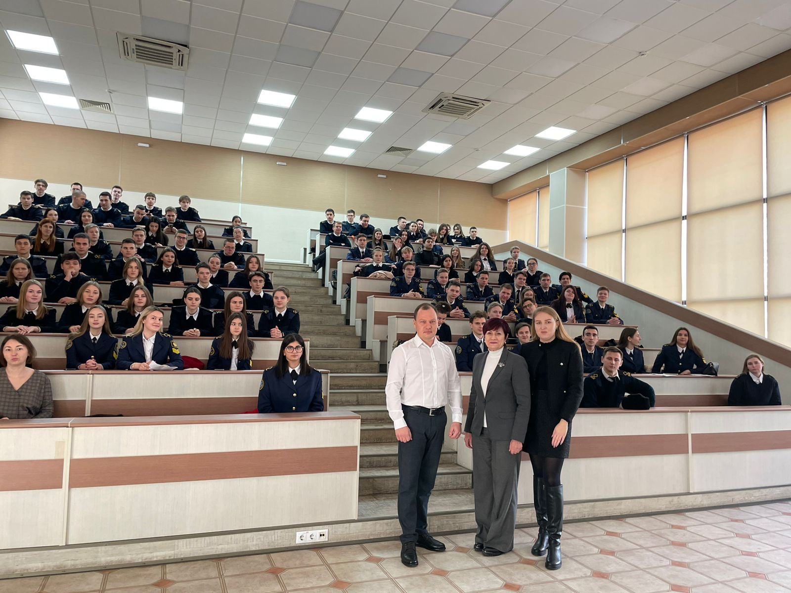 Сотрудники Росприроднадзора провели для студентов лекцию по обеспечению экологической безопасности на море