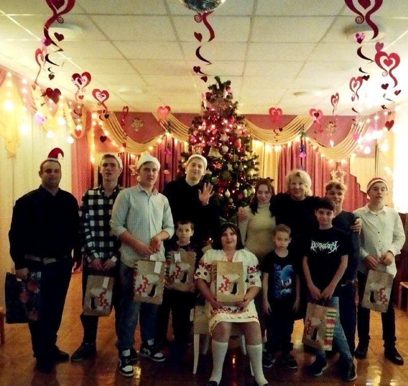 В Ставрополе сотрудники Росприроднадзора встретили Новый год вместе с воспитанниками подшефного детского дома 