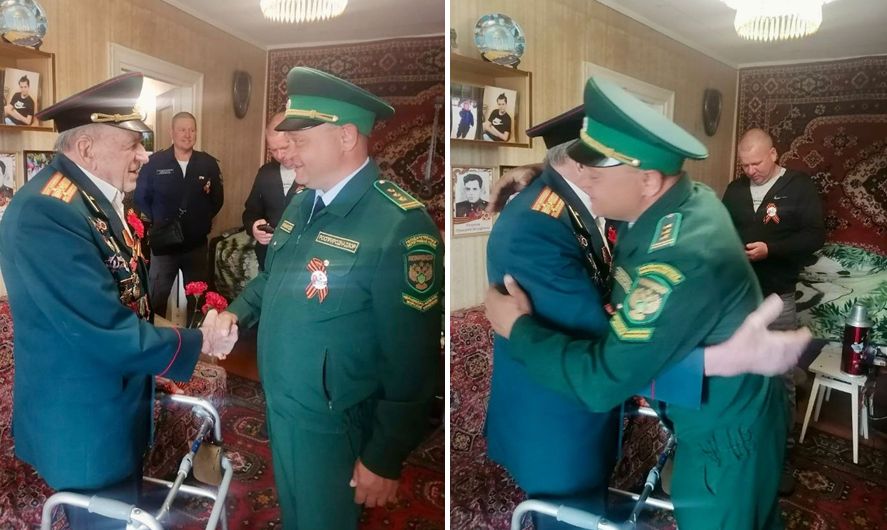 В Бердянске сотрудники Черноморо-Азовского морского управления Росприроднадзора поздравили ветерана Великой Отечественной войны с Днём Победы