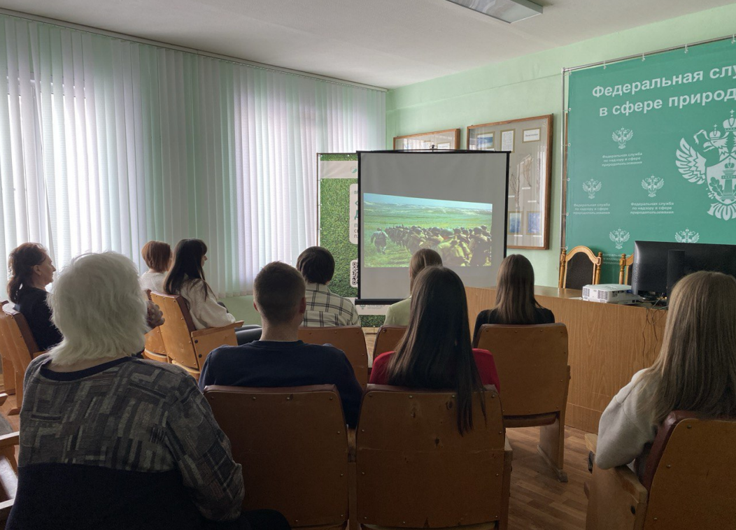  Сотрудники Росприроднадзора по Саратовской и Пензенской областям приняли участие в мероприятиях, приуроченных к празднованию 80-й годовщины Победы  