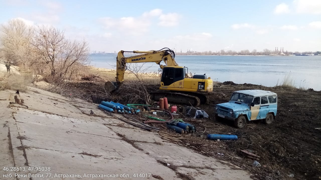 В Астраханской области выявлены нарушения природоохранного законодательства при проведении работ по извлечению затонувших металлоконструкций в акватории и водоохранной зоне р. Волга 