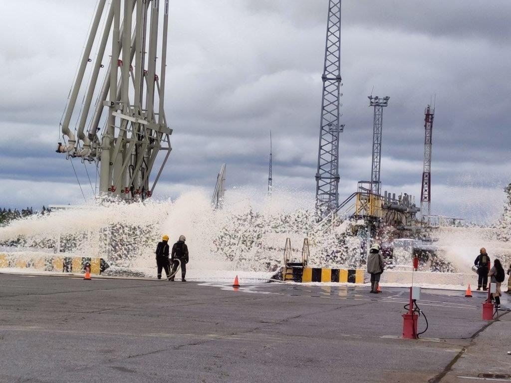 В Архангельске проведены учения по ликвидации разливов нефтепродуктов