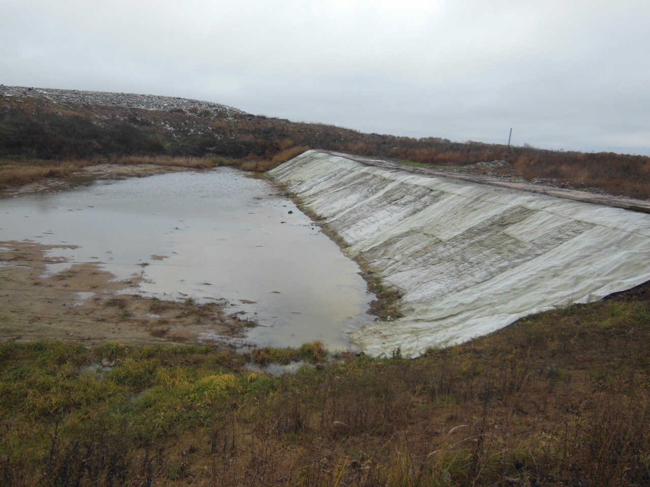 Росприроднадзор выявил нарушения при проверке объекта капитального строительства по дозагрузке действующего полигона ТБО г.Курска 