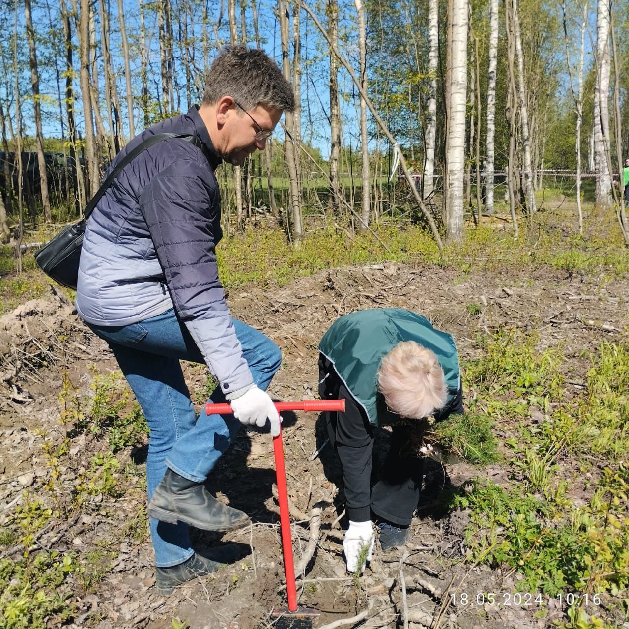 Сотрудники Верхне-Волжского межрегионального управления приняли участие в акции «Сад памяти» в Костроме