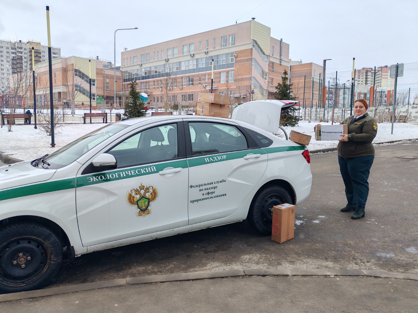 Сотрудники Черноморо-Азовского морского управления Росприроднадзора передали гуманитарную помощь участникам СВО
