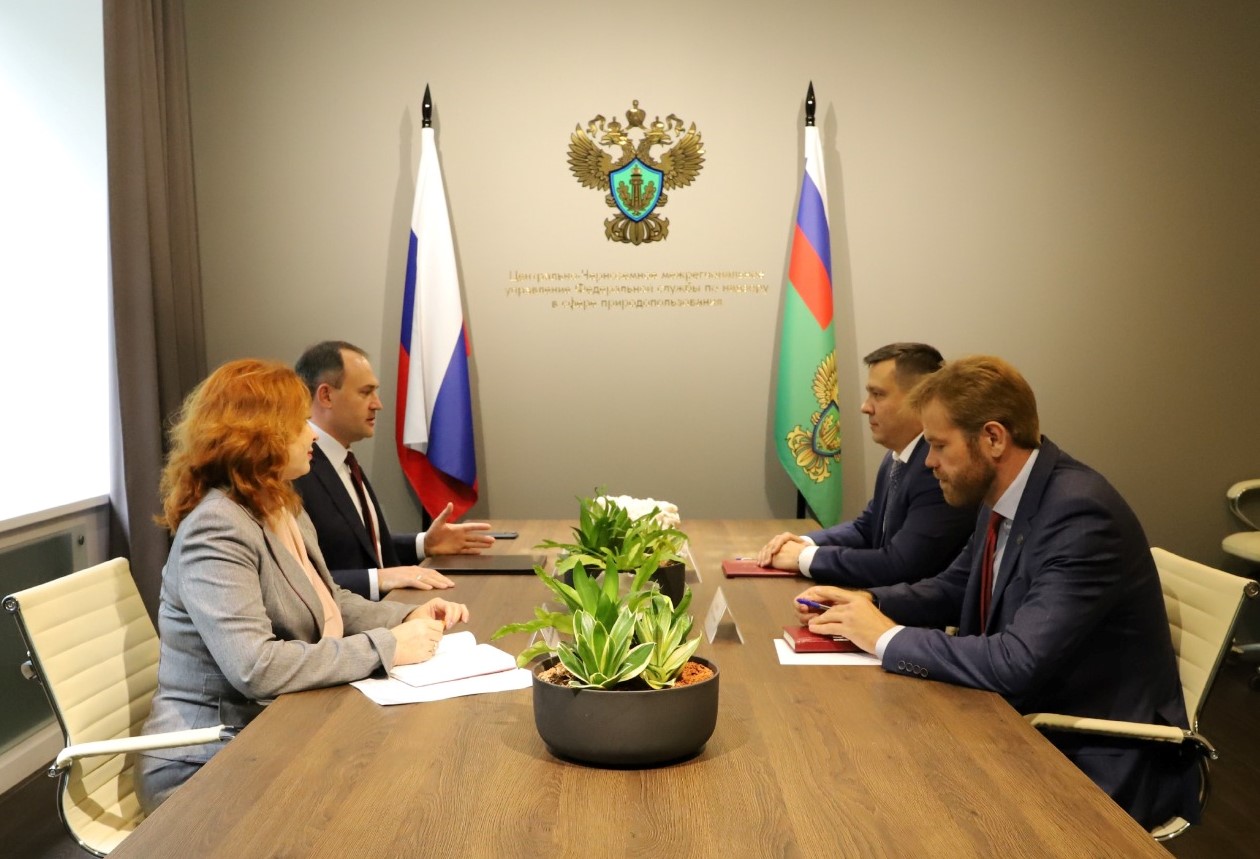 Алексей Карякин и Станислав Чернитевич обсудили вопросы межведомственного взаимодействия