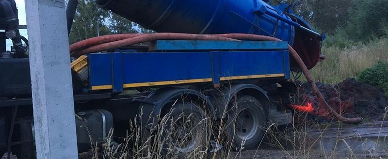 Ассенизатора, слившего нечистоты в Череповце у парка Победы, оштрафовали на 3 тыс. рублей