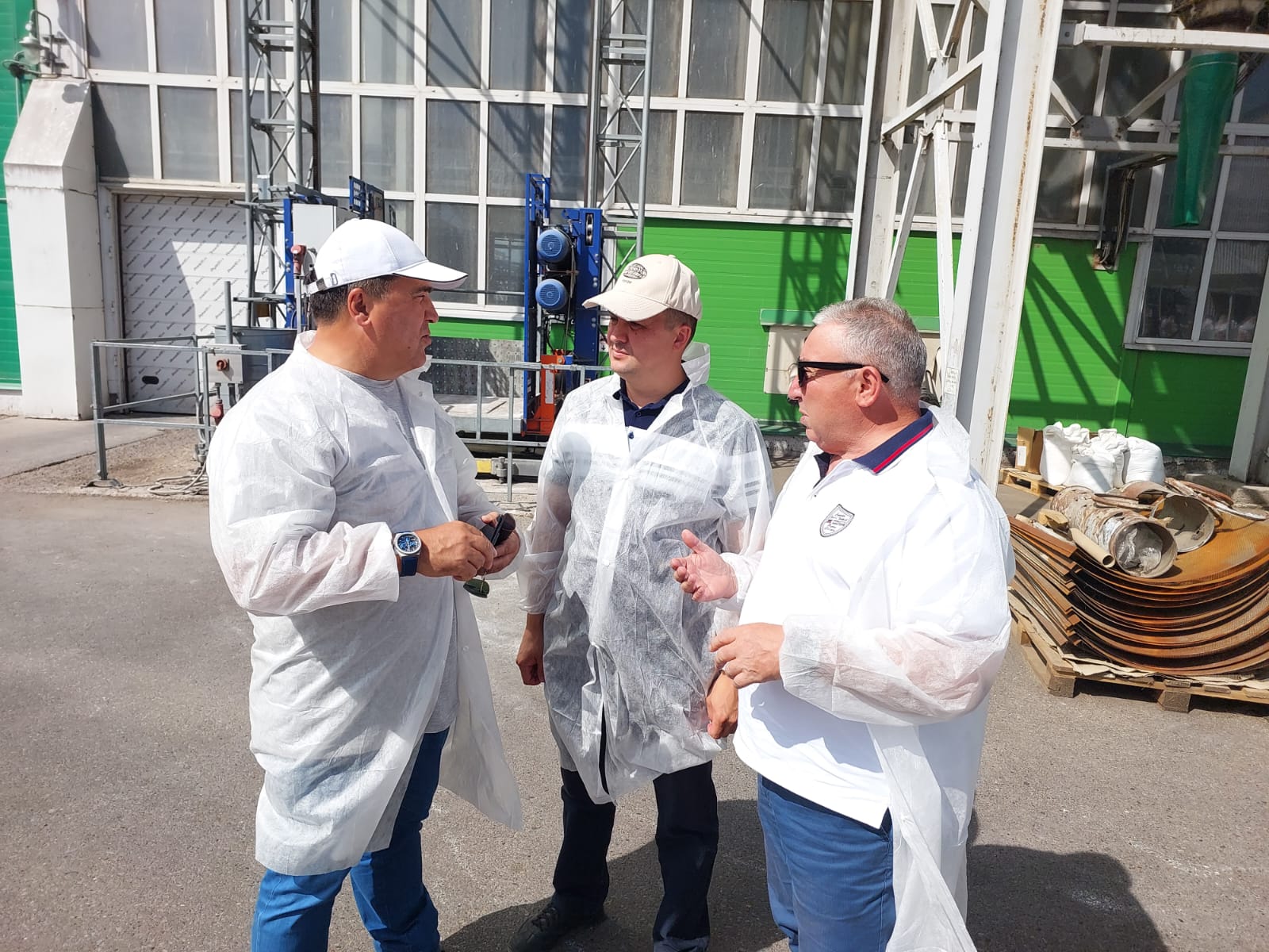 В рамках рабочей поездки в Набережные Челны Фаяз Шакиров посетил ООО «Челны-Бройлер» и АО «Набережночелнинский элеватор»