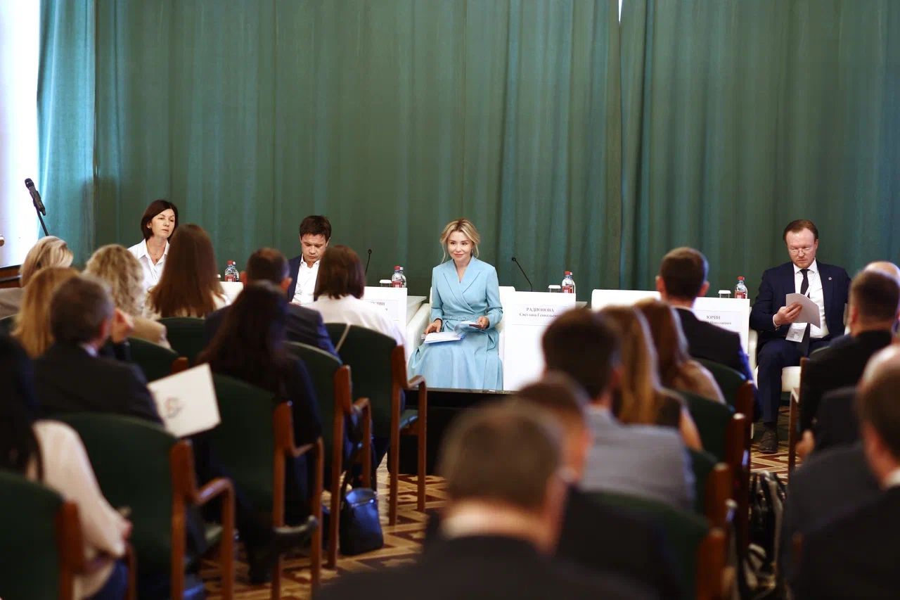 Светлана Радионова приняла участие в первом заседании Делового клуба Союза утилизаторов России