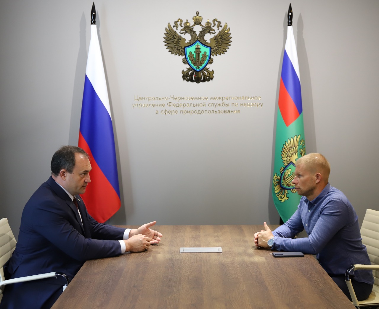Руководитель Центрально-Черноземного межрегионального управления Росприроднадзора Алексей Карякин провел рабочую встречу с представителем компании USM Urban Mining, «Территория утилизации» Вячеславом Марковым