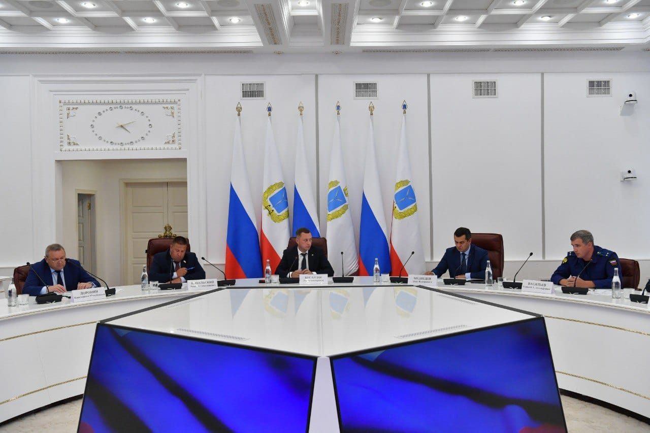 Руководитель Росприроднадзора по Саратовской и Пензенской областям принял участие в совещание по вопросу обеспечения свободного доступа к Волге