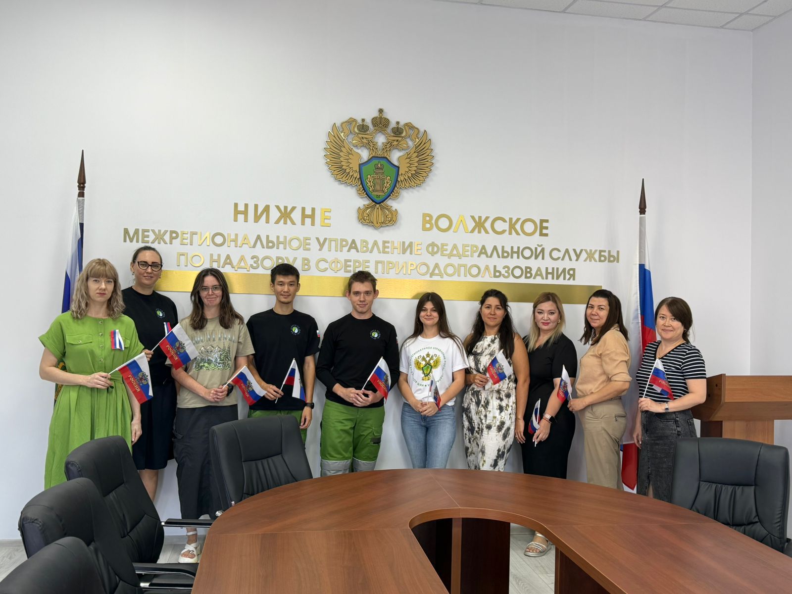 Нижне-Волжским межрегиональным управлением Росприроднадзора проведены мероприятия, посвященные Дню флага Российской Федерации