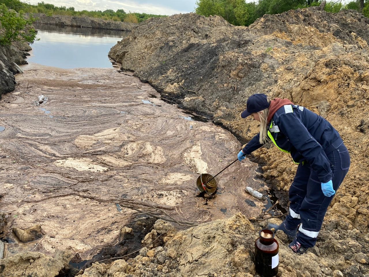 Росприроднадзор требует с ИП более 5,6 млн руб. ущерба почвам от несанкционированного складирования жидких отходов в с. Терновка Воронежской области