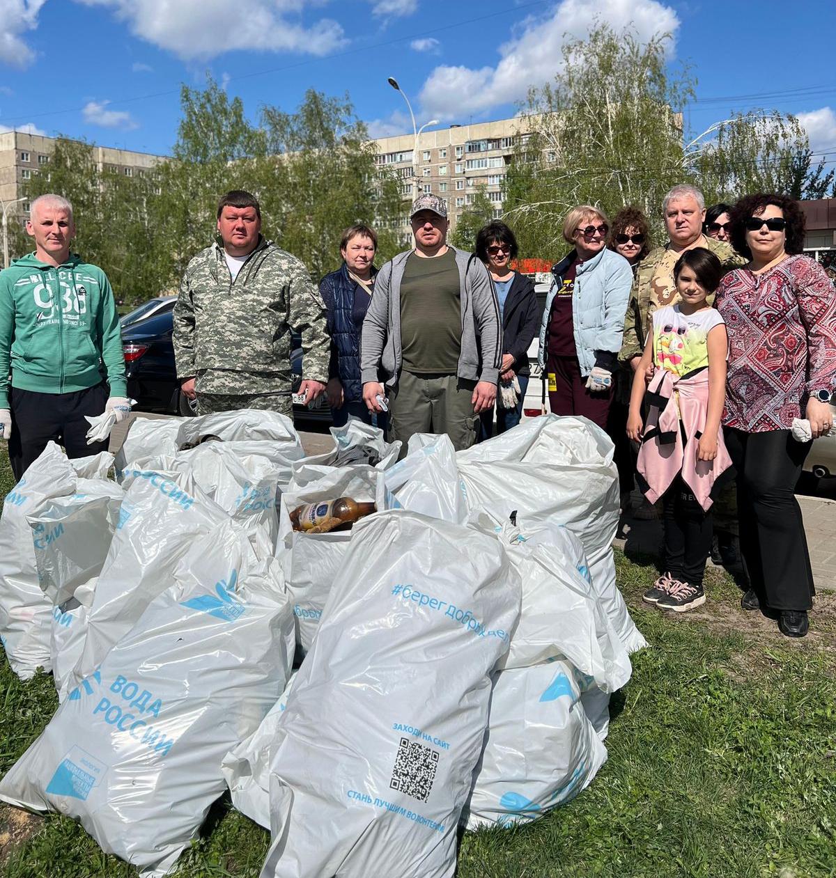 В Тамбове сотрудники Центрально-Черноземного управления Росприроднадзора приняли участие в экологическом субботнике «Зеленая весна»