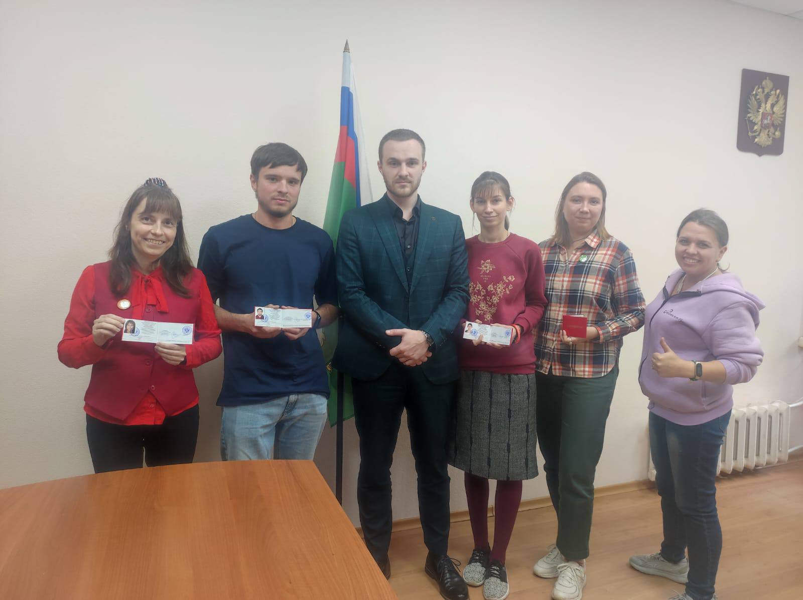 Пять жителей Владимира получили удостоверение общественных экологических инспекторов 