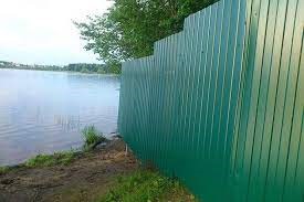 В Саратовской области инспекторы Росприроднадзора потребовали обеспечить беспрепятственный доступ к реке Волга