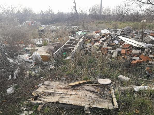 Росприроднадзором приняты меры по факту захламления почвы отходами производства и потребления на территории Среднеахтубинского муниципального района Волгоградской области