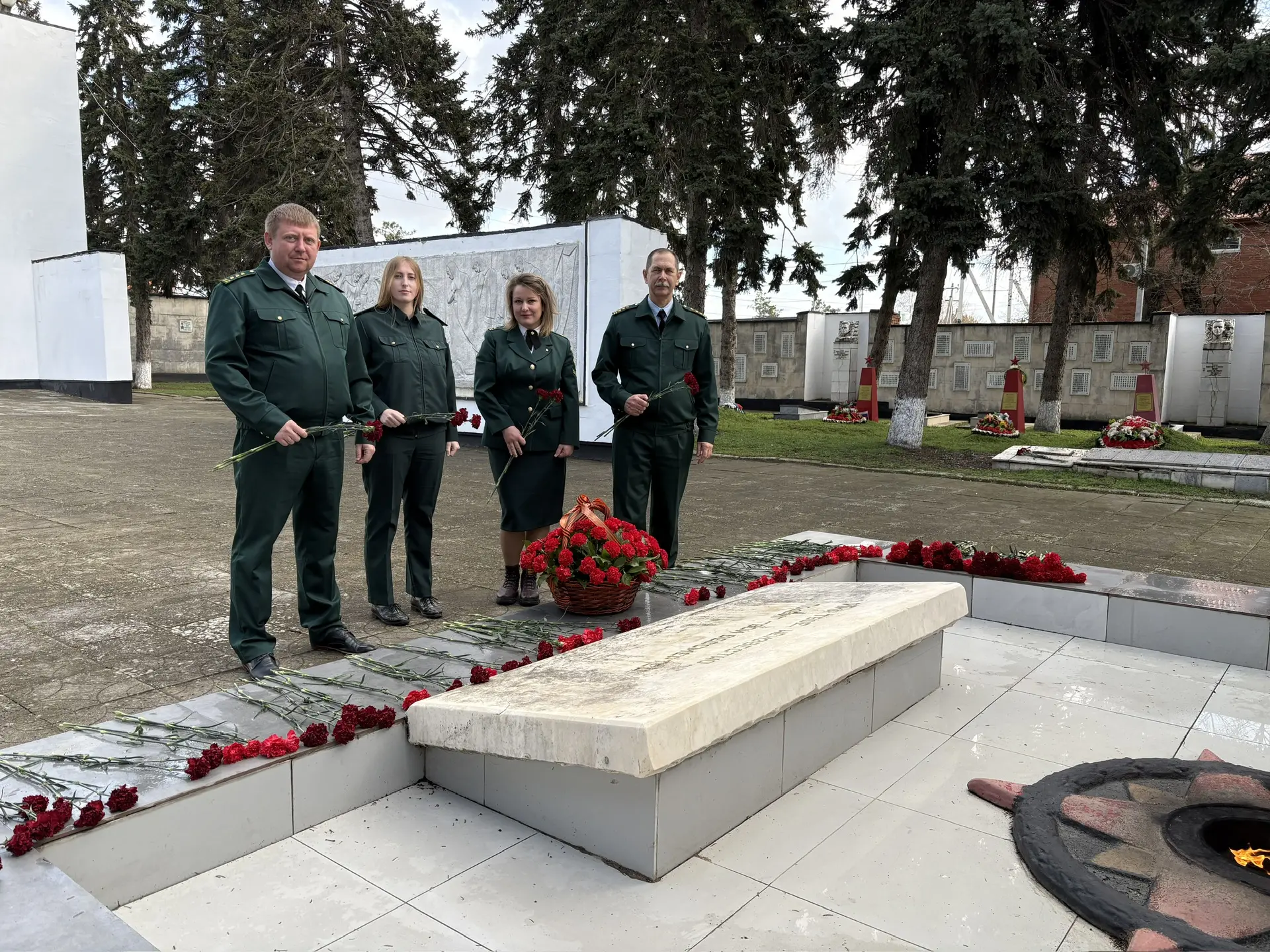 В рамках мероприятий, проводимых в честь празднования Дня защитника Отечества сотрудники Черноморо-Азовского морского управления Росприроднадзора присоединились к Всероссийской акции «Нашим Героям»   20.02.2026 сотрудники Черноморо-Азовского морского упра