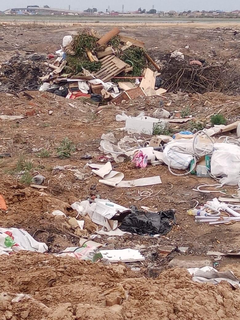  Росприроднадзором приняты меры по факту захламления почвы отходами производства и потребления на территории Володарского района 