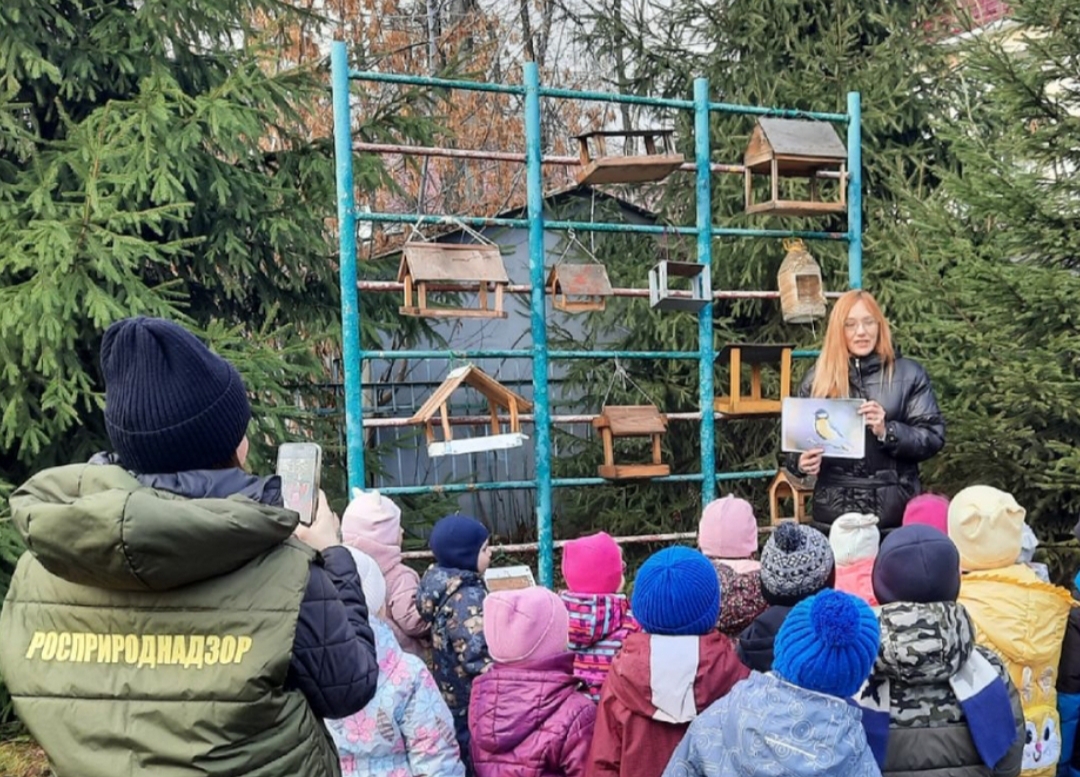 Инспекторы Росприроднадзора провели экологический урок для воспитанников детского сада в Саранске