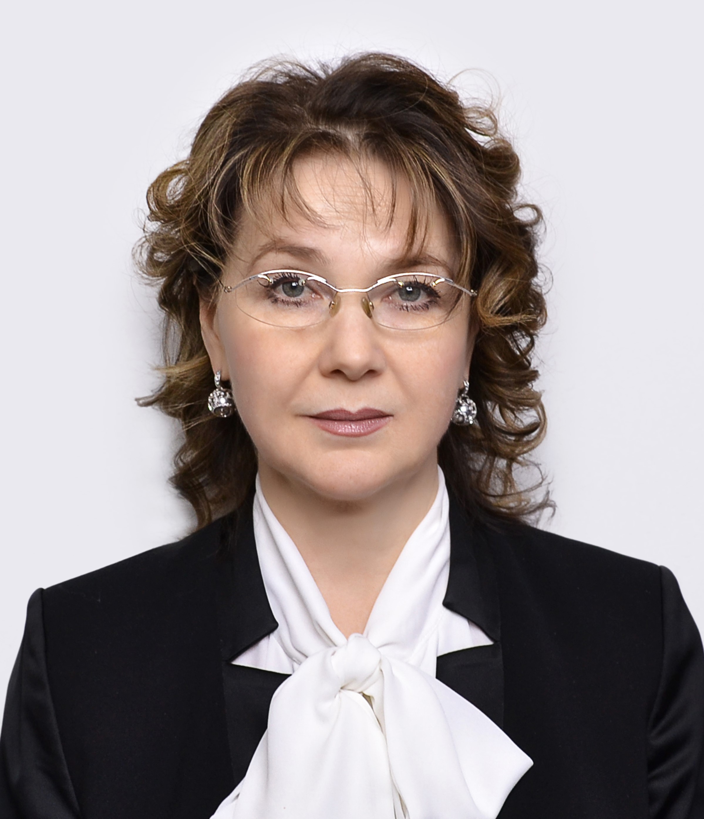 Попова Елена Евгеньевна