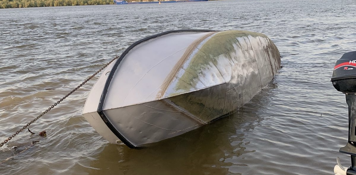 Росприроднадзором выявлен факт загрязнения р. Волга в результате затопления судна