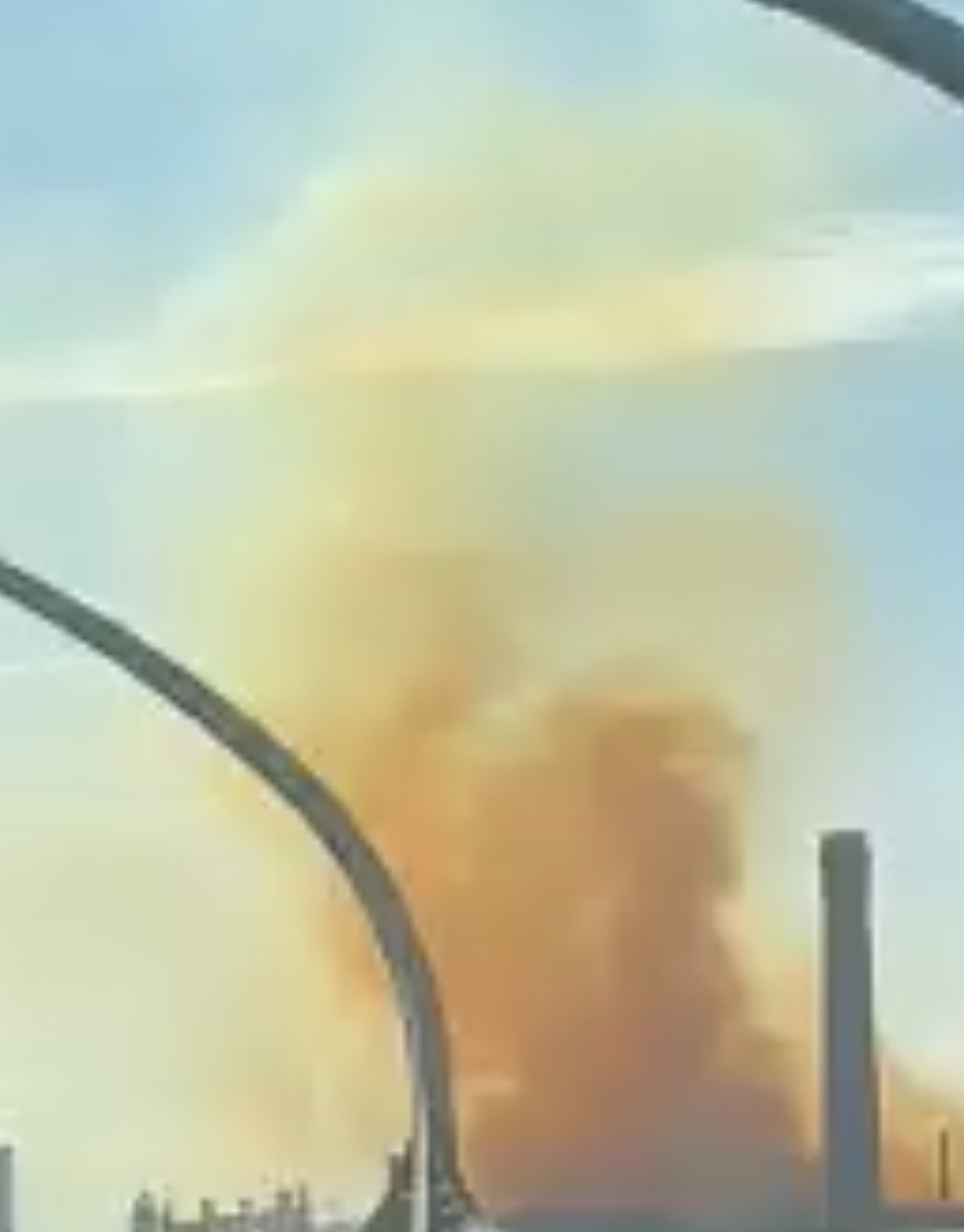 СЗМУ Росприроднадзора проверяет информацию о выбросах в атмосферный воздух в Кировском районе Санкт-Петербурга