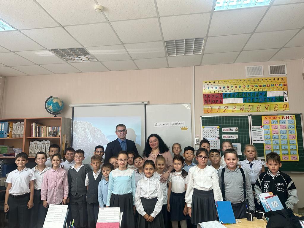 Сотрудники Северо-Кавказского управления Росприроднадзора провели экологическую викторину для учащихся школы № 9 Ессентуков