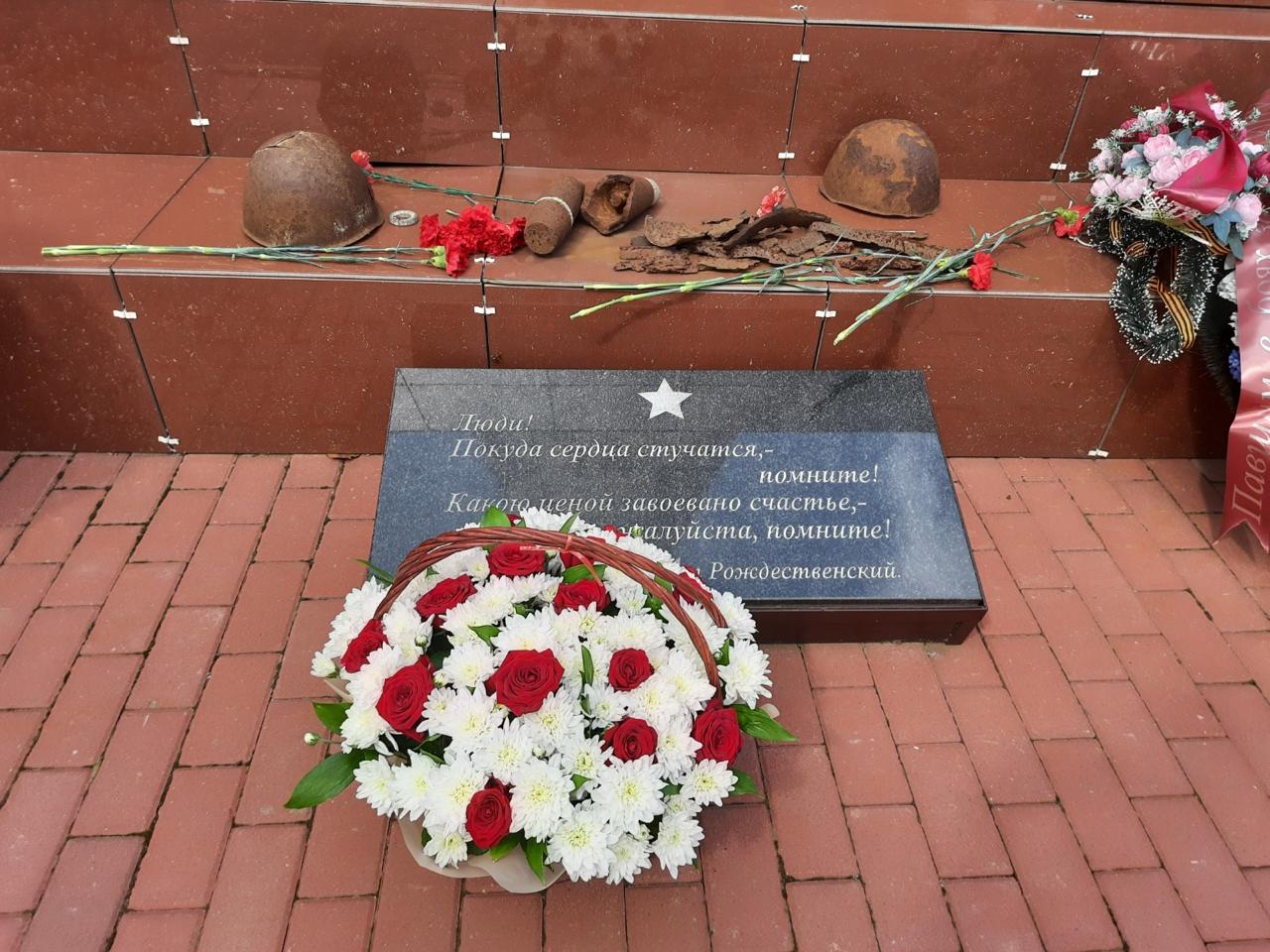 В Центрально-Черноземном управлении Росприроднадзора организовали показ фильмов о Великой Отечественной войне и экскурсию на Мемориальный комплекс «Высота 194,0 – «Огурец»