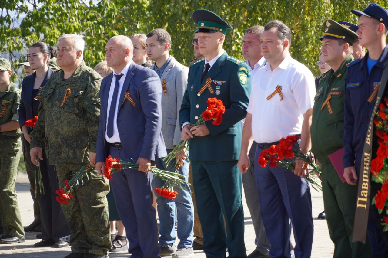 Начальник отдела Южного управления Росприроднадзора принял участие в церемонии захоронения останков советских летчиков на Кубани