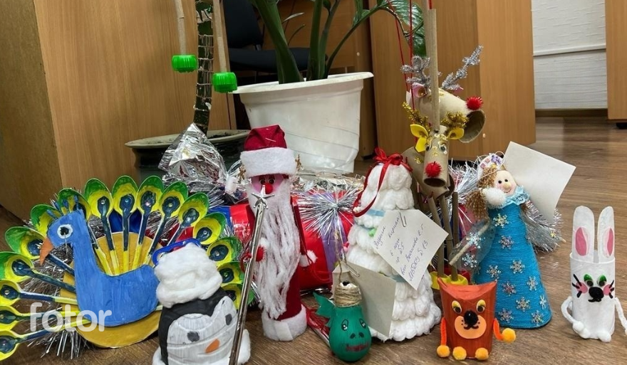 Свердловский детский сад комбинированного вида № 13 принял участие в акции «Новогодняя экоигрушка»