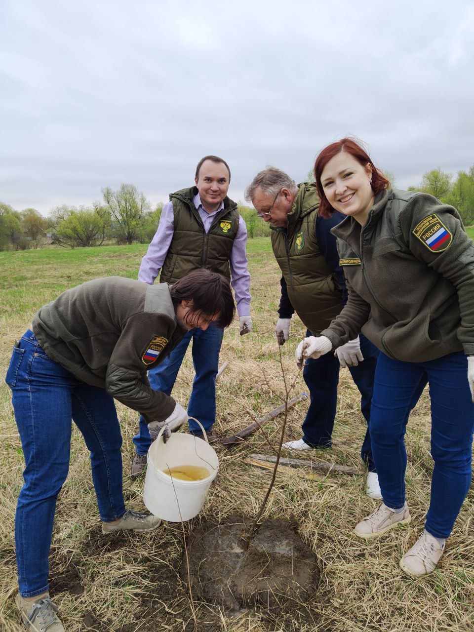 В Ярославле сотрудники Росприроднадзора приняли участие в акции «Сад памяти»