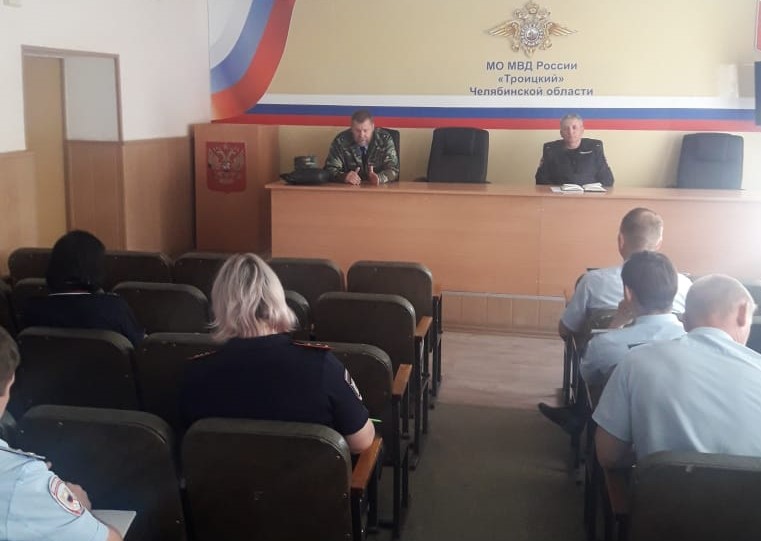 Инспекторы Уральского управления Росприроднадзора провели занятия с сотрудниками МВД