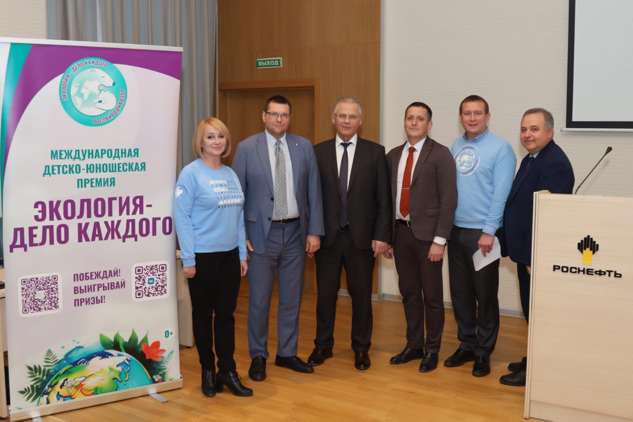Сотрудники Росприроднадзора рассказали о Премии «Экология – дело каждого» коллективам крупных предприятий Ижевска