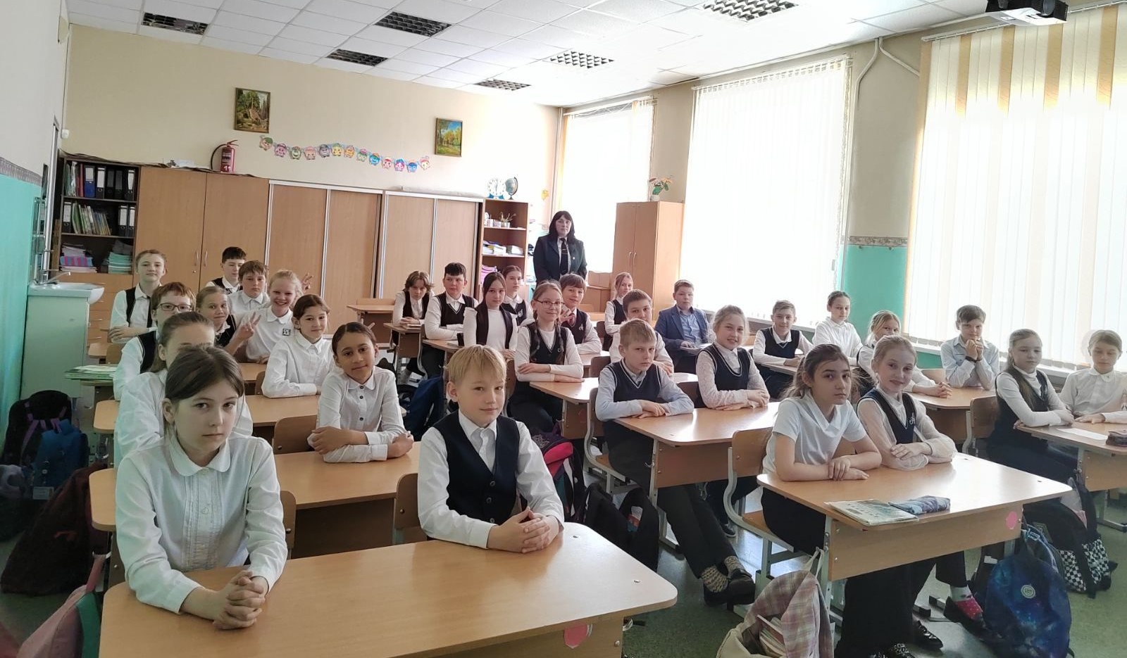 Сотрудники Росприроднадзора провели экологические уроки для пермских школьников