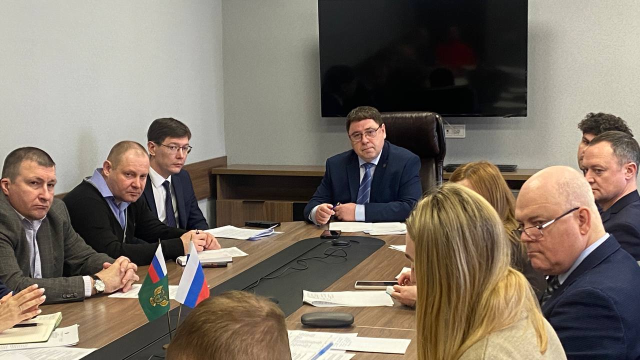 Экология в приоритете: в Сибирском управлении прошло совещание по необходимости ускорения получения предприятиями комплексных экологических разрешений