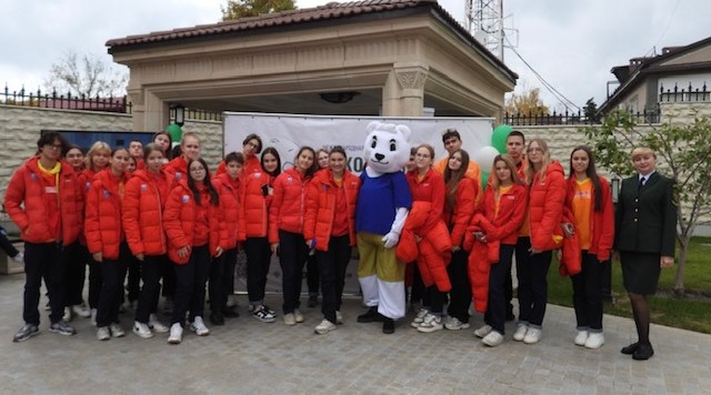 Сотрудники Росприроднадзора в рамках празднования Международного дня Черного моря провели просветительское занятие в Детском центре «Корсунь» филиал МДЦ «Артек»