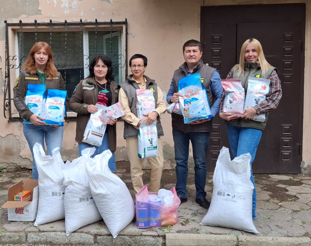 Сотрудники Росприроднадзора посетили приют для бездомных животных