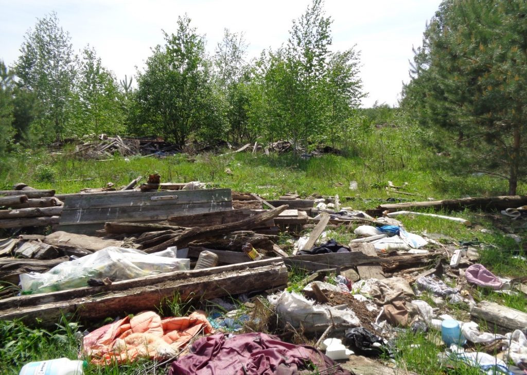Администрация Балаковского района устранит захламление в колхозе им. Свердлова