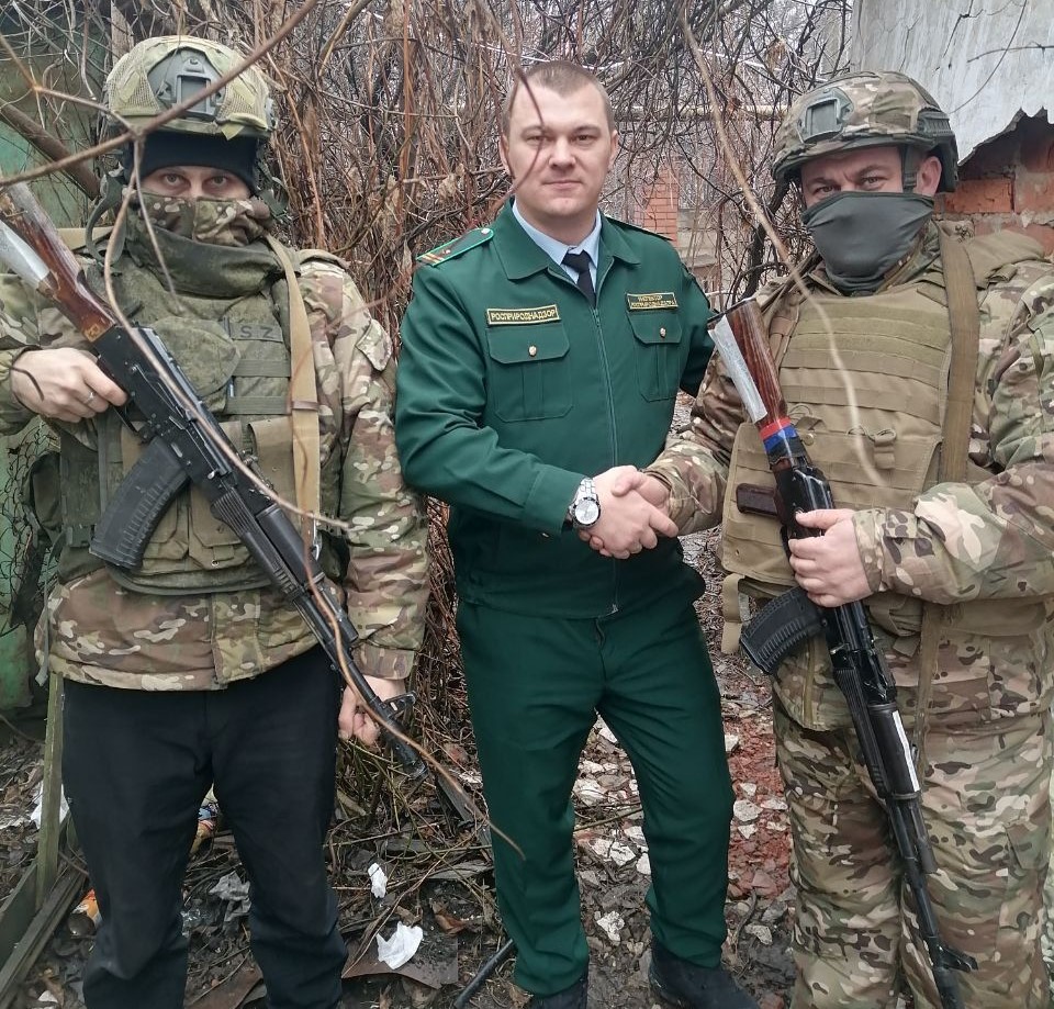 Сотрудник Росприроднадзора доставил гуманитарную помощь военнослужащим, находящимся в зоне специальной военной операции