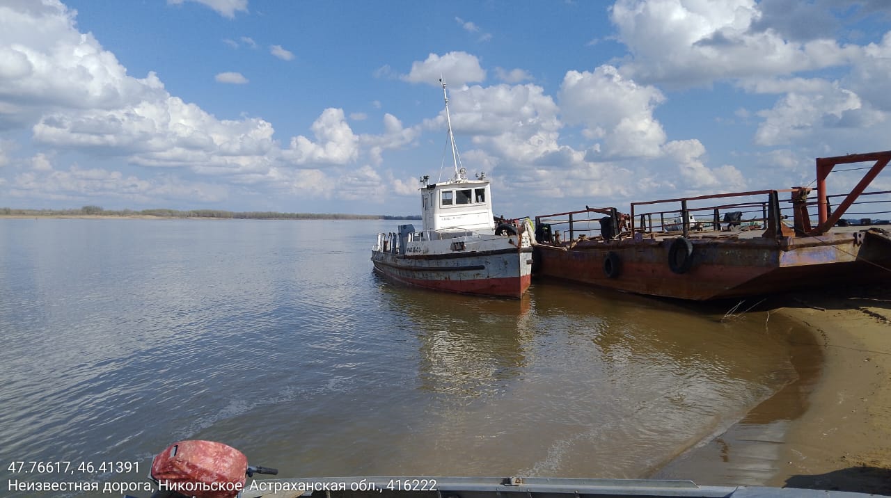 Инспекторы Росприроднадзора выявили факты загрязнения нефтепродуктами водных объектов в Астраханской области