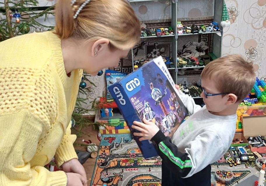 Сотрудники СЗМУ Росприроднадзора исполнили желание пятилетнего Ивана из г. Старая Русса